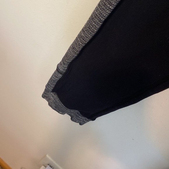 LULULEMON BLACK grey pocket JOGGER PANTS WITH SIDE STRIPE tie waist size  6 - Picture 7 of 12